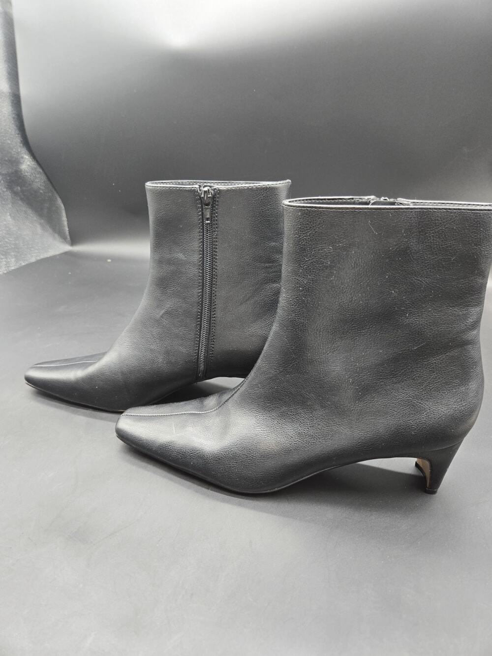 Ann Taylor LOFT Women's Black leather polished elegant boots Size 11M #141